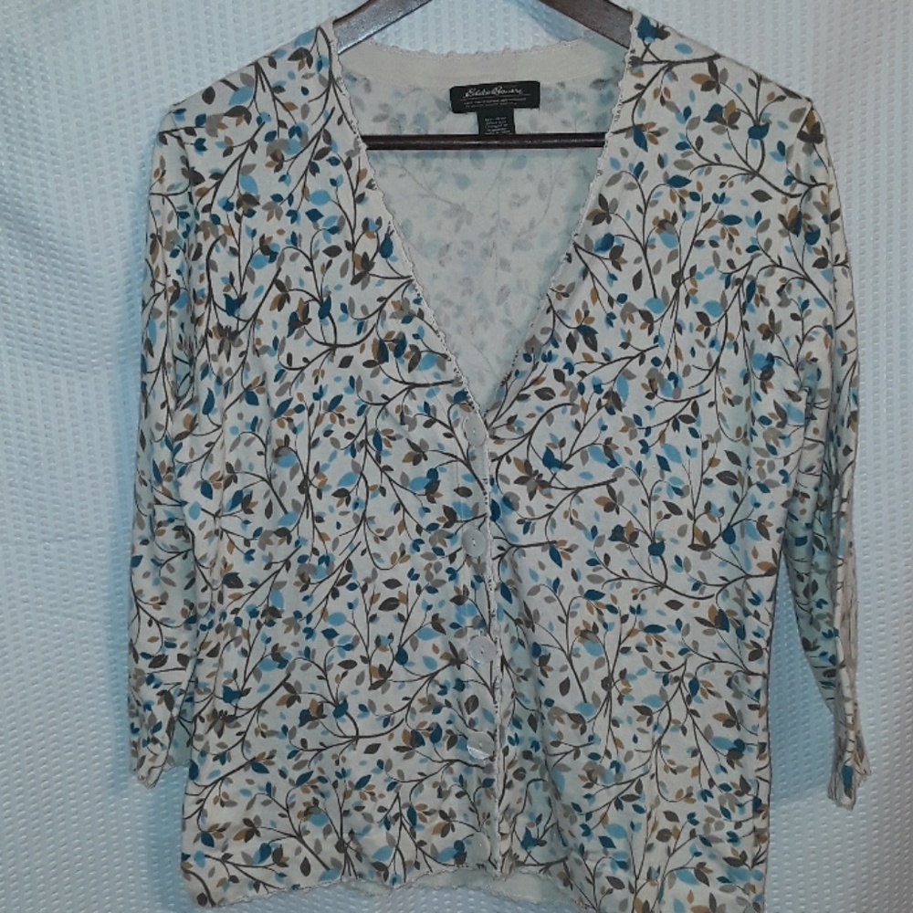 Eddie Bauer women's medium cardigan